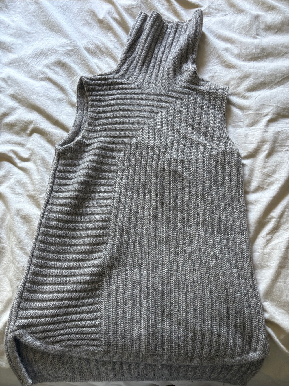 Theory Chunky Ribbed Turtleneck Vest in Light Gray